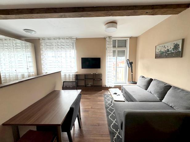 Hip Area Flat Apartment